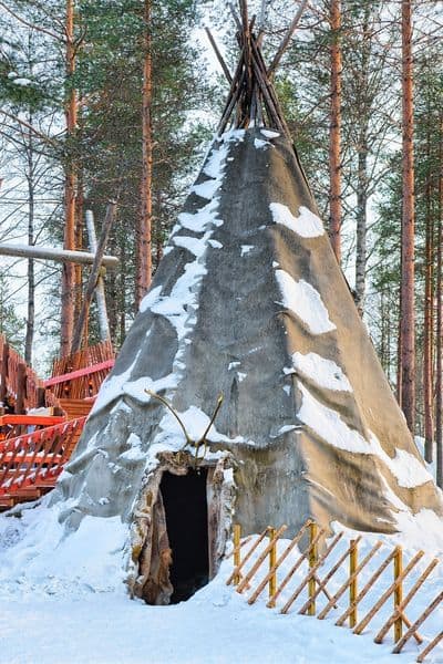 Traditionelles Haus in Finnisch-Lappland